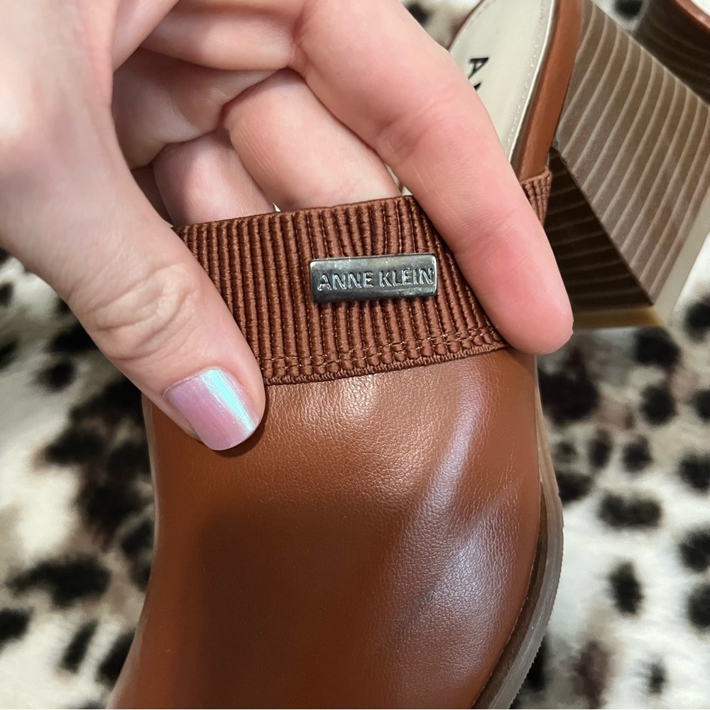 Anne Klein size 7.5 women’s slip on wedge mules - Picture 7 of 13